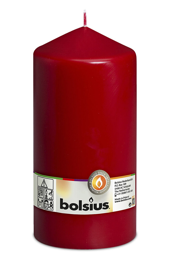 1 Stumpenkerze von Bolsius in der Größe 20x9,8cm in der Farbe altrot.