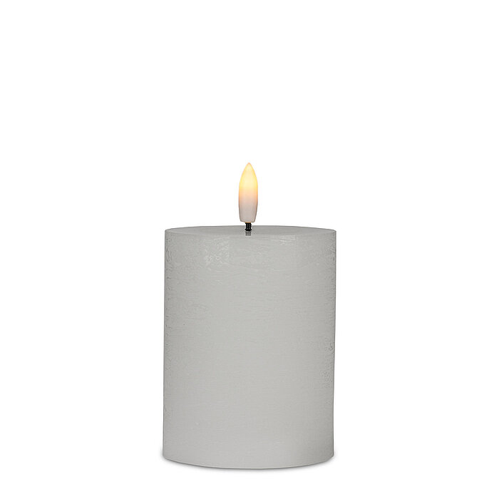 Eine Decolite LED Kerze in Weiß in der Größe 100/75mm.