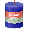 Rustik Stumpenkerze durchgefärbt von Bolsius in der Farbe Majorelle Blau mit den Maßen 80/68mm (H/DM)