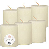 6 Stumpenkerzen von Decolite in der Größe 8x6cm in der Farbe wollweiß.
