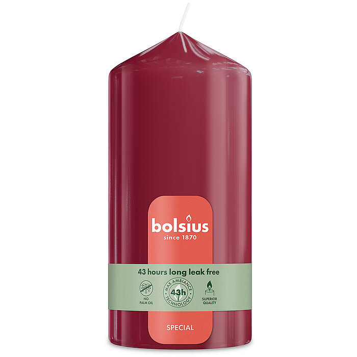 Special Essentials Ultra Gloss Stumpenkerze in der Farbe Samtrot mit den Maßen 13x6,8 cm (H/DM)