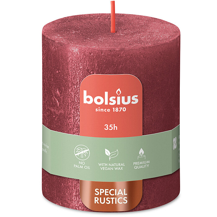 Rustik Shimmer Stumpenkerze von Bolsius in der Farbe Rot in der Größe 8x6,8cm.